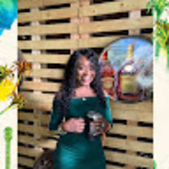 Meet your Posher, Kerine - Picture 1 of 1